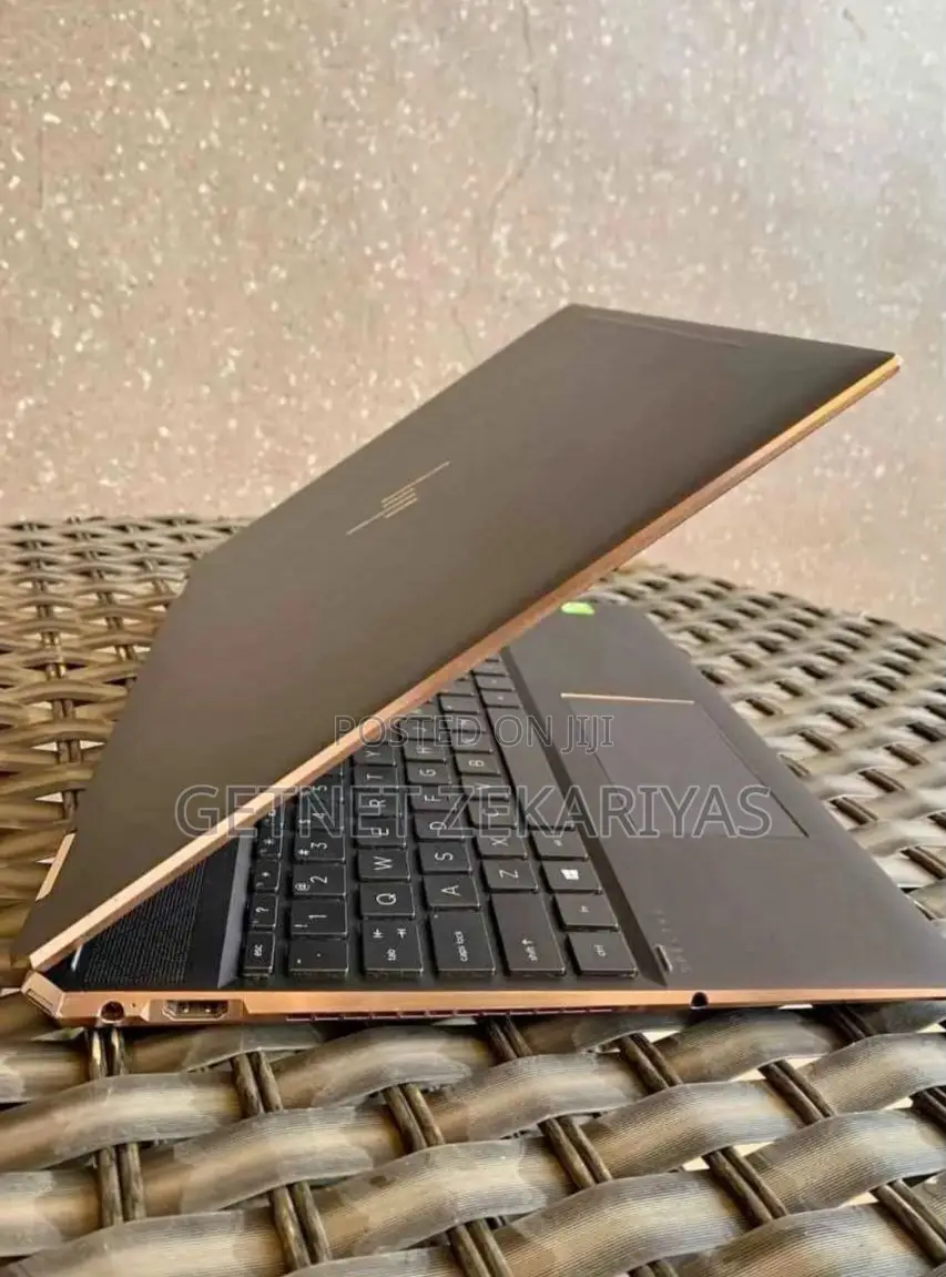 New Laptop HP Spectre 16GB Intel Core I7 SSD 512GB