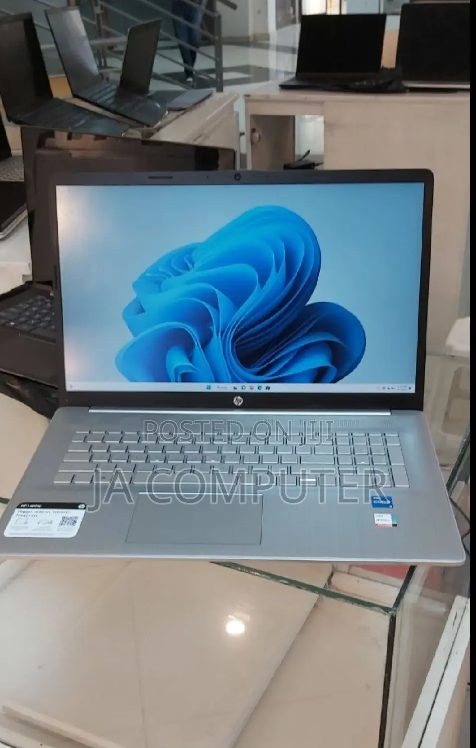 New Laptop HP Stream Notebook 8GB Intel Core I5 SSD 256GB