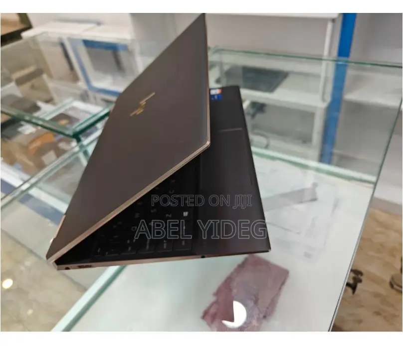 New Laptop HP Spectre X360 16GB Intel Core I7 SSD 512GB