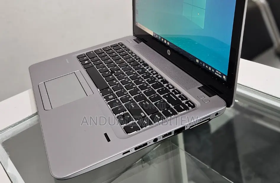 New Laptop HP EliteBook 840 8GB Intel Core I7 HDD 1T