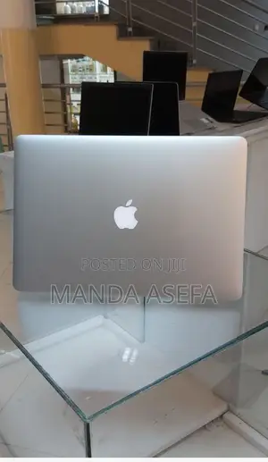 New Laptop Apple MacBook Pro 2015 16GB Intel Core I7 SSD 512GB