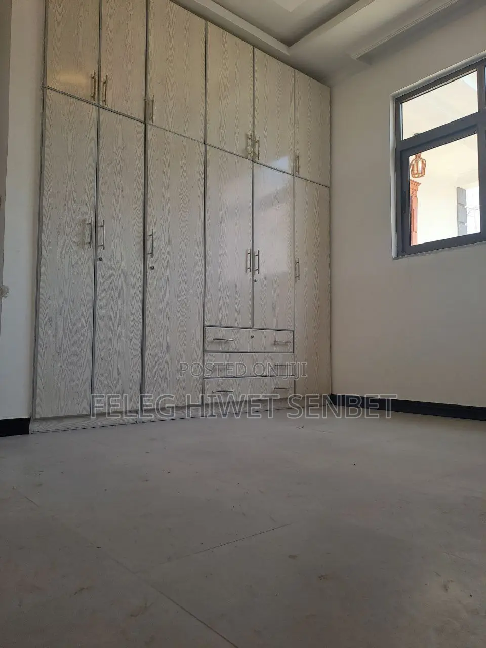 Furnished 5bdrm Villa in አአ, Bole for sale