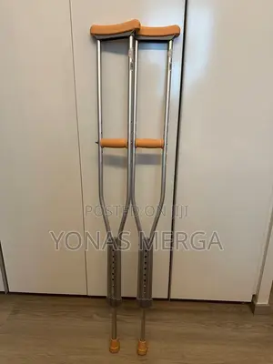 የብብት ክራንች:Crunche=Crutchesacrutches!Crutches⸘Crutches