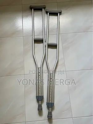Crutches ክራንች+Crunch,Crutches.Crutches!Crutchez0crutches