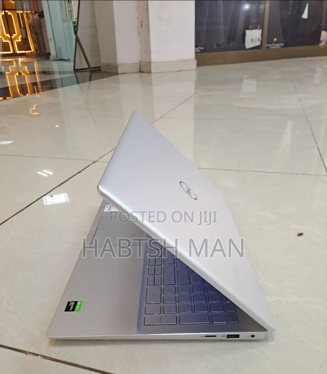 New Laptop Dell Inspiron 15 16GB Intel Core I5 SSD 512GB