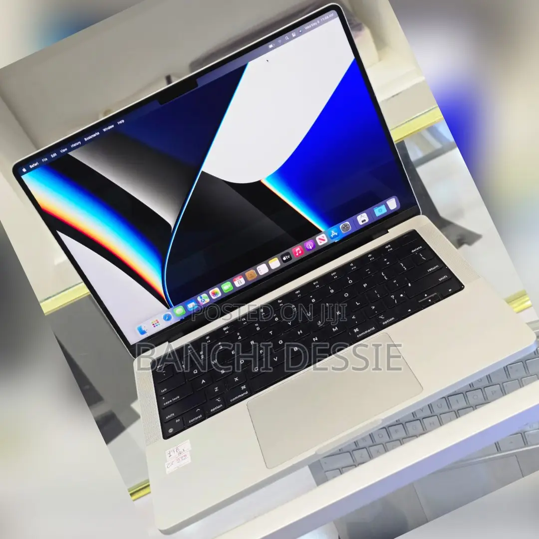 New Laptop Apple MacBook Pro 2021 M1 16GB Apple M1 Pro SSD 512GB