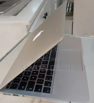 New Laptop Apple MacBook Air 2013 4GB Intel Core I5 SSD 256GB
