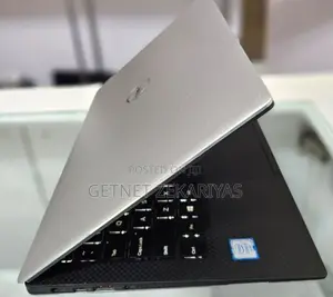 New Laptop Dell XPS 13 8GB Intel Core I7 SSD 512GB