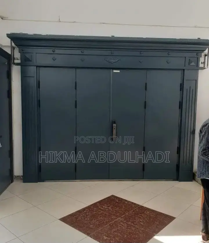 የዋና እና ውስጥ ለውስጥ በሮች