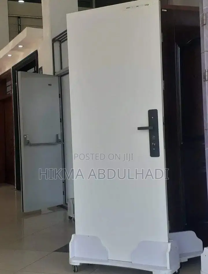 የዋና እና ውስጥ ለውስጥ በሮች