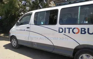 Toyota HiAce 2001 White