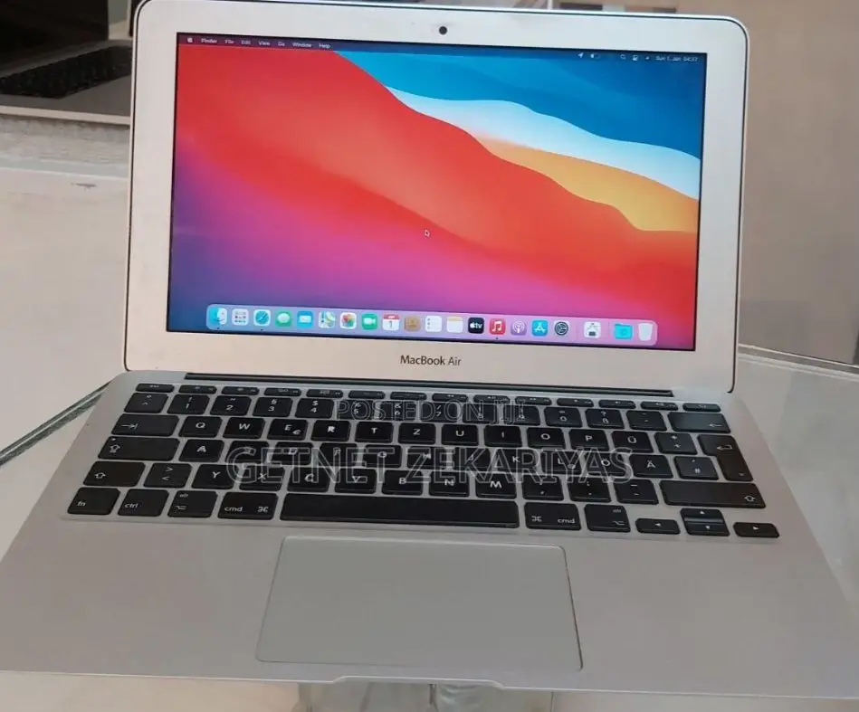 New Laptop Apple MacBook Air 2013 4GB Intel Core I5 SSD 256GB