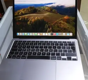 New Laptop Apple MacBook 8GB Intel Core i7 SSD 256GB
