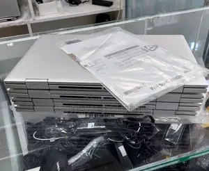 New Laptop HP Envy x360 8GB Intel Core i7 SSD 512GB