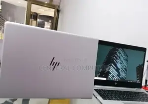 New Laptop HP 348 G5 8GB Intel Core I5 SSD 512GB