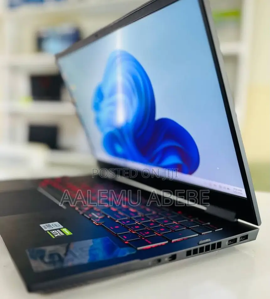 New Laptop HP Omen 15 16GB Intel Core I7 SSD 1T