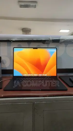 New Laptop Apple MacBook Air 2023 M2 8GB Apple M2 SSD 256GB