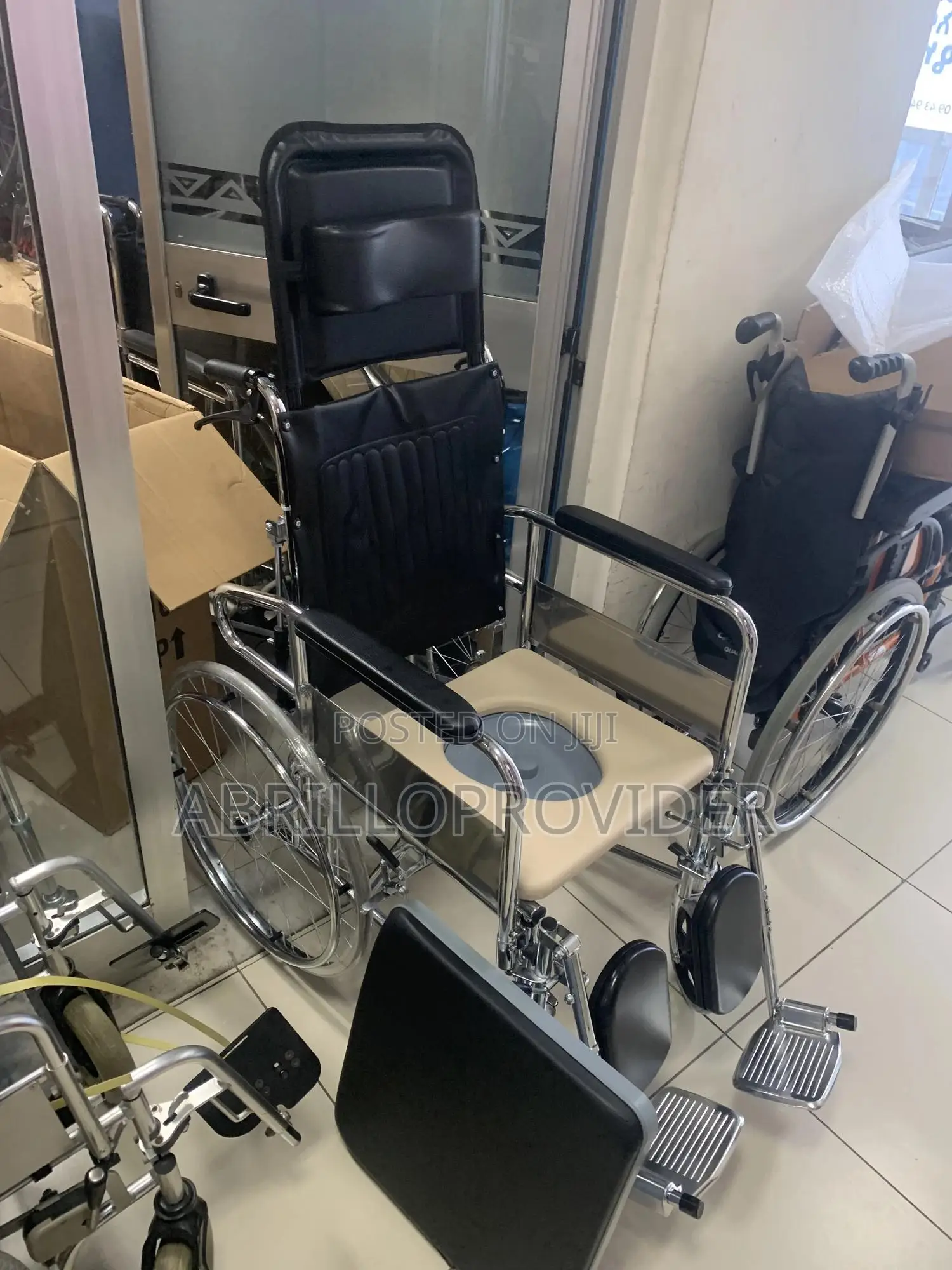 New Packs Multiple Functions Wheelchair for Elders Patient