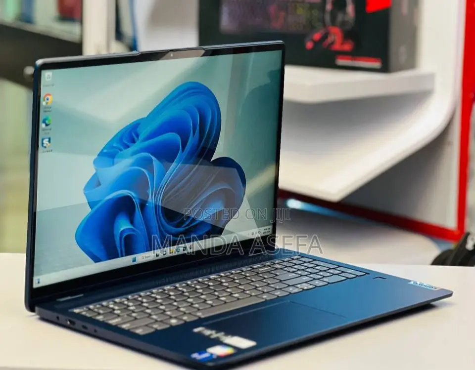 New Laptop Lenovo 16GB Intel Core i7 SSD 512GB