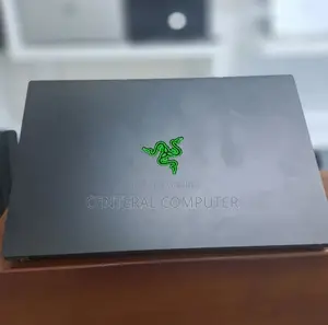 Laptop Razer Blade Advanced 16GB Intel Core I7 SSD 512GB