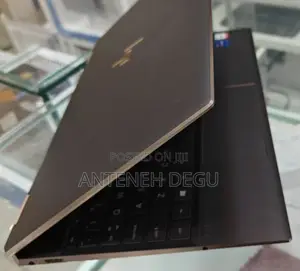 New Laptop HP Spectre X360 16GB Intel Core I7 SSD 512GB