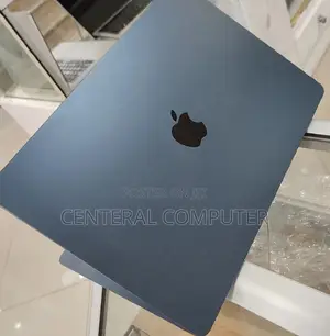 New Laptop Apple MacBook Air 2023 M2 8GB Apple M2 SSD 256GB