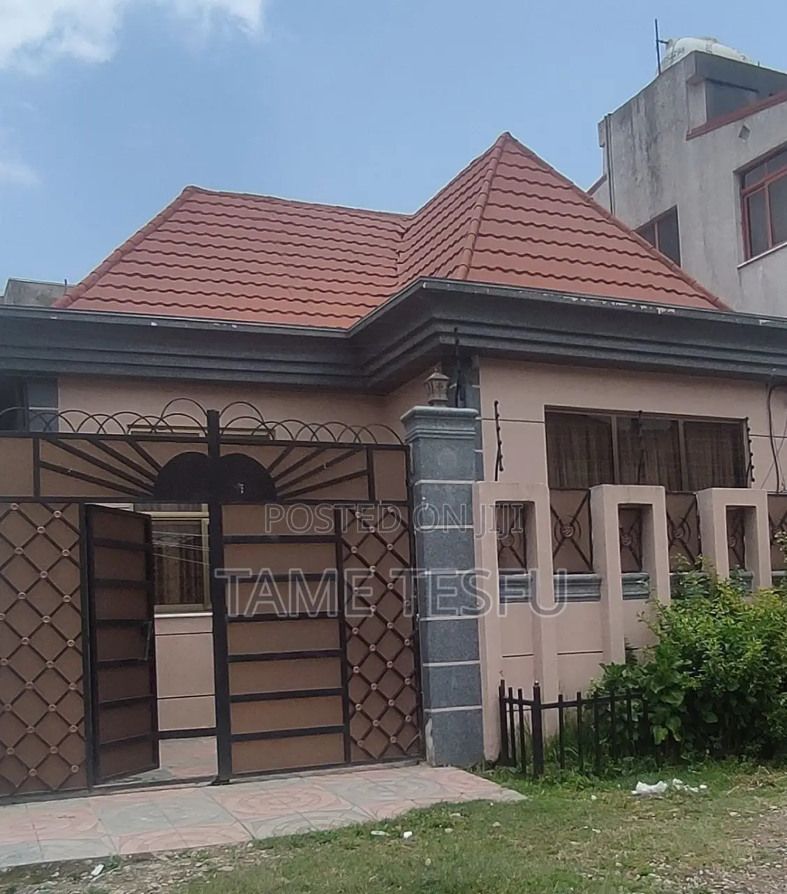 Furnished 4bdrm House in Summit, Bole for sale