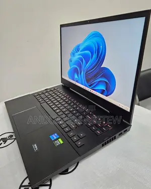 New Laptop HP Omen 17 32GB Intel Core I7 SSD 2T