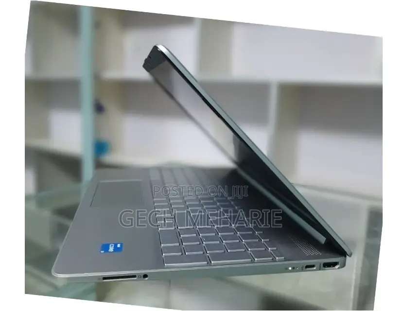 New Laptop HP EliteBook 840 8GB Intel Core I3 SSD 512GB