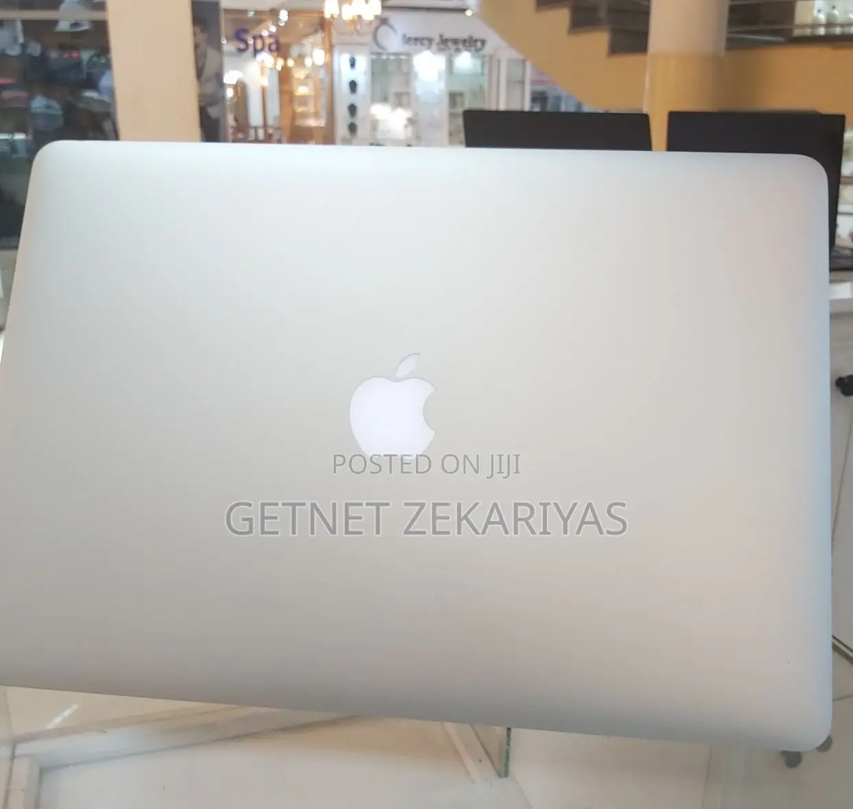 New Laptop Apple MacBook Pro 2017 16GB Intel Core I7 SSD 512GB
