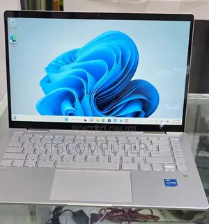 New Laptop HP Pavilion X360 8GB Intel Core I5 SSD 512GB
