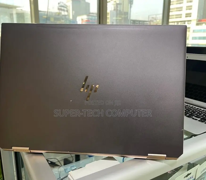 New Laptop HP Spectre X360 16GB Intel Core I7 SSD 512GB