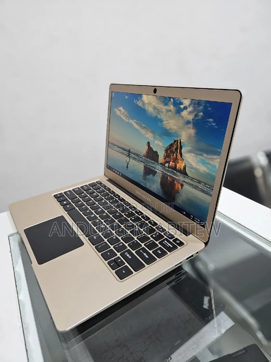 New Laptop 4GB Intel Pentium SSD 256GB