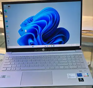 New Laptop HP Pavilion 15 8GB Intel Core I7 SSD 512GB