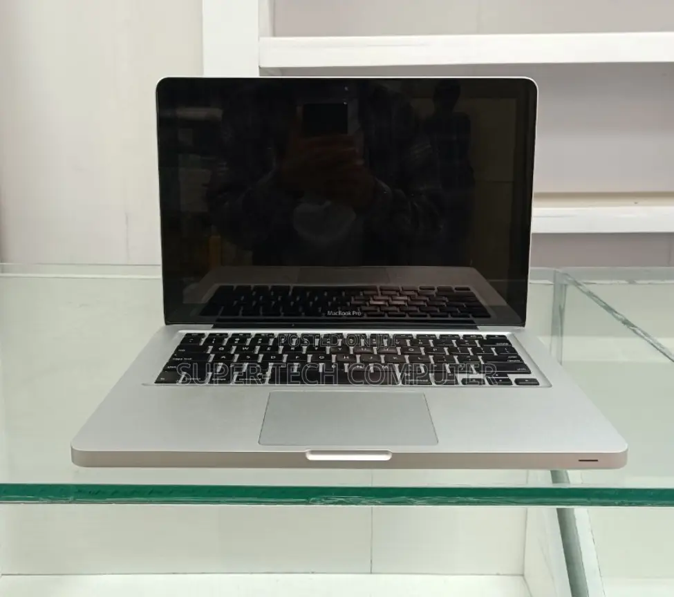 Laptop Apple MacBook Pro 2010 12GB Intel Core I5 SSD 512GB