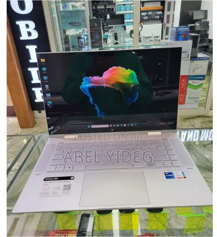 New Laptop HP Envy X360 16GB Intel Core i7 SSD 512GB