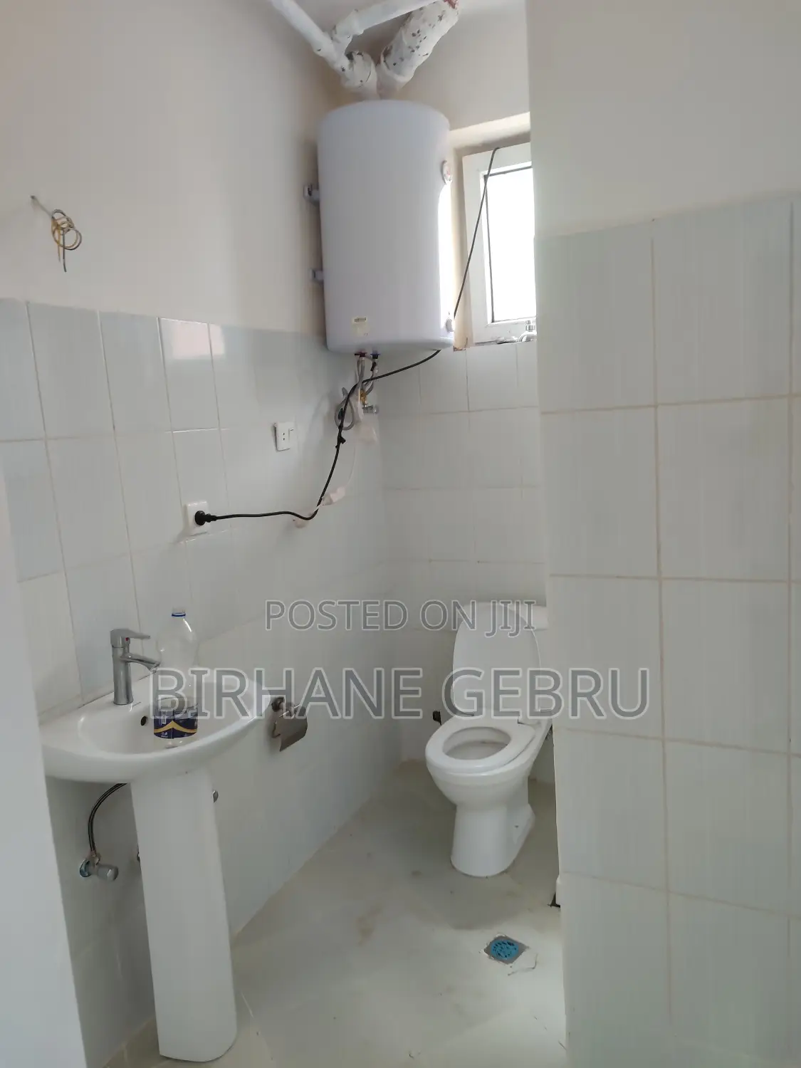 3bdrm House in Apartiment, Bole for rent