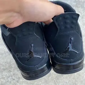 Air Jordan 4 Black Cat High Master Quality Luxury Sho