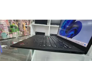 New Laptop Lenovo ThinkPad Yoga 370 16GB Intel Core I5 SSD 512GB