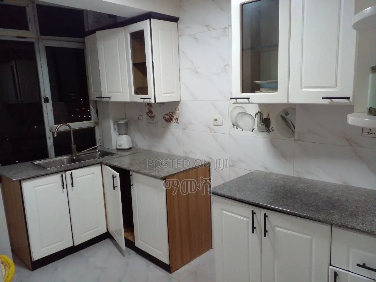Furnished 2bdrm Condo in መገናኛ 40/60 ኮንዶሚኒየም, Bole for sale