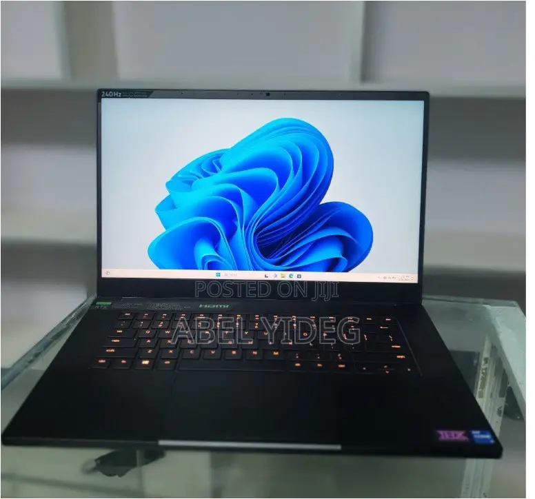 New Laptop Razer Blade 16GB Intel Core I7 SSD 1T