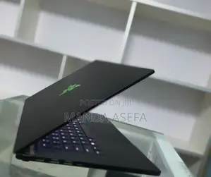 New Laptop Razer Blade 16GB Intel Core I7 SSD 1T