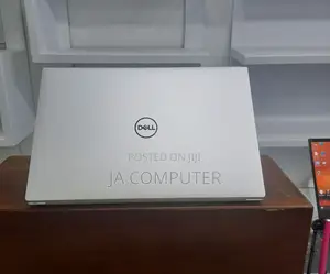 New Laptop Dell XPS 15 32GB Intel Core I9 SSD 2T