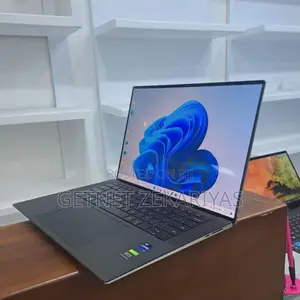 New Laptop Dell XPS 15 32GB Intel Core I9 SSD 1T