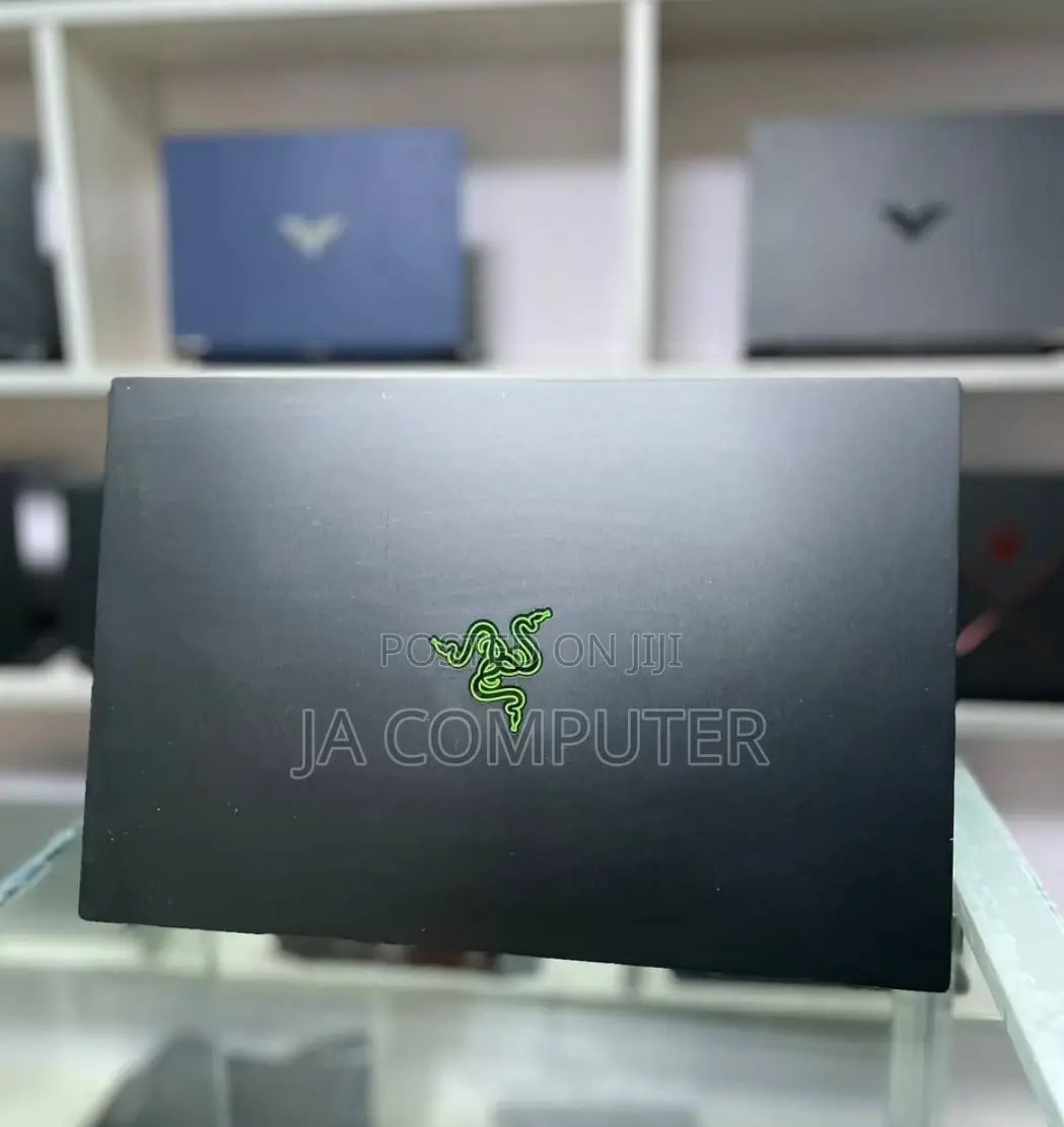 New Laptop Razer Blade 16GB Intel Core I7 SSD 512GB