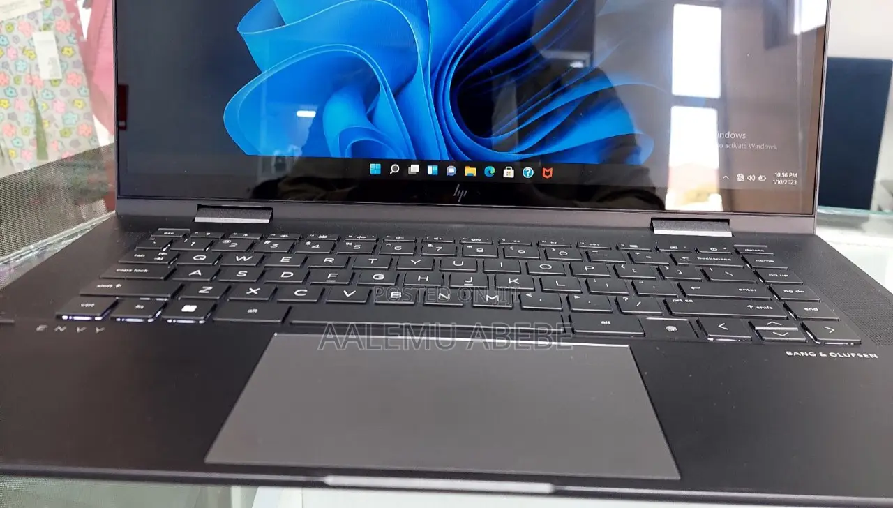 New Laptop HP Envy X360 16GB AMD Ryzen 7 SSD 512GB