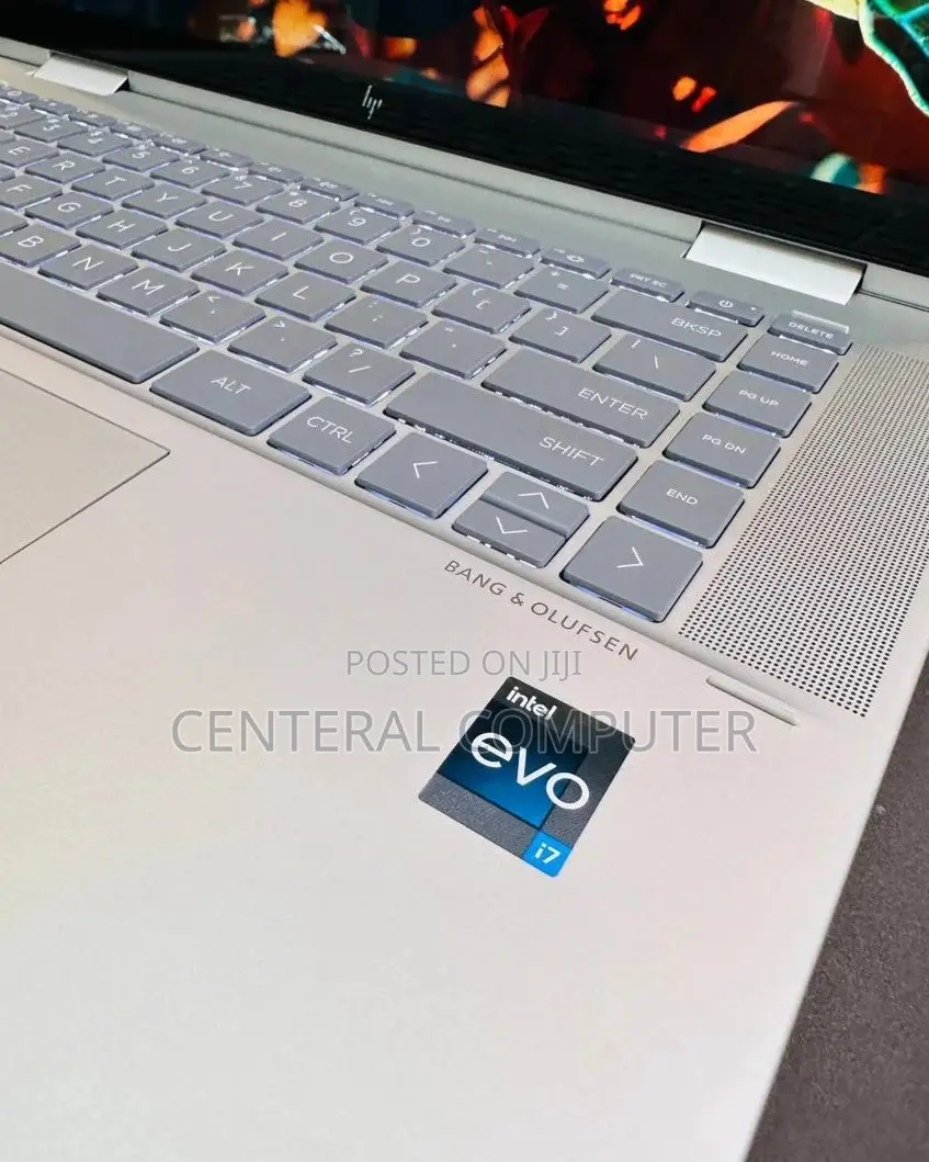 New Laptop HP EliteBook X GB Intel Core I7 SSD 512GB