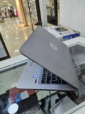 New Laptop HP EliteBook 820 G4 8GB Intel Core I5 HDD 1T
