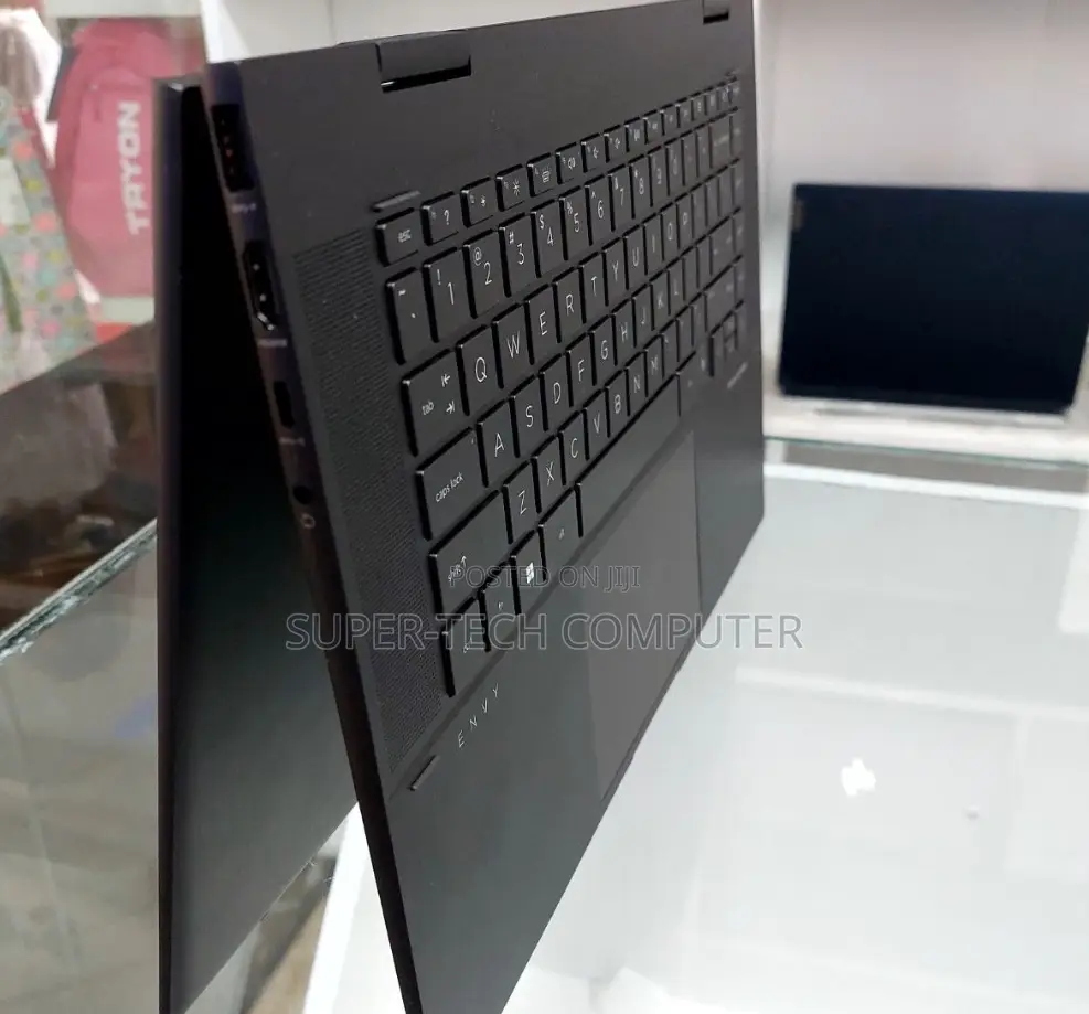 New Laptop HP Envy X360 16GB AMD Ryzen 7 SSD 512GB