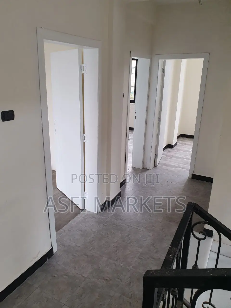 5bdrm Villa in Bole for sale